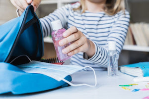 Spray e gel igienizzanti: il profumo delle caramelle sempre a portata di mano